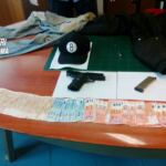 POMEZIA – L’arma e il materiale sequestrati dai Carabinieri  (3)