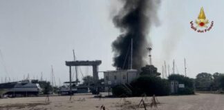 Incendio cantiere navale via delle Orcadi