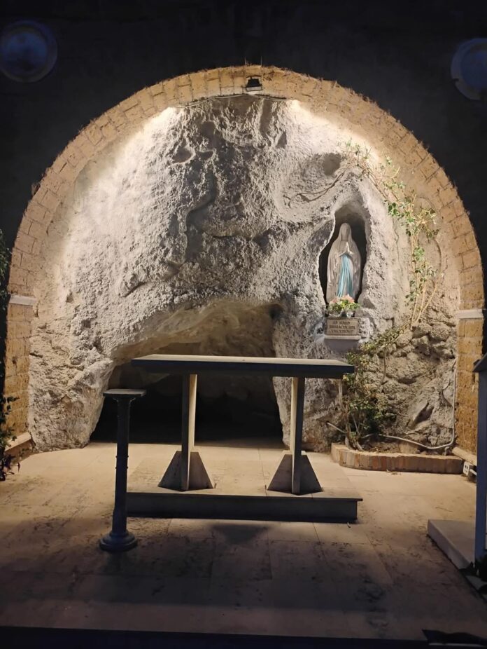 grotta